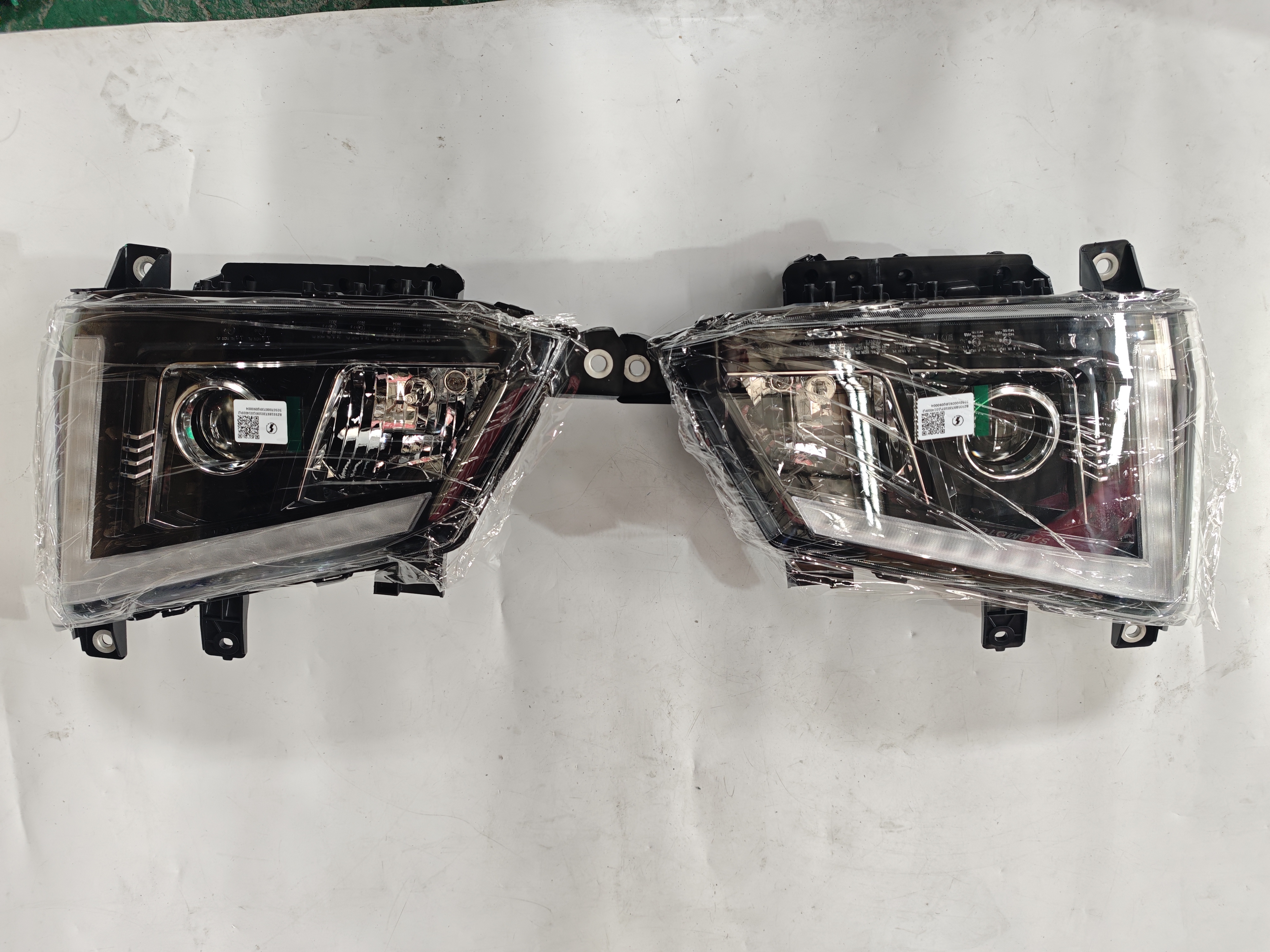 陕汽智云S300前组合大灯